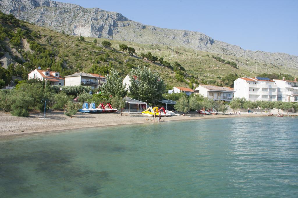 Apartment Mikulic Duće Buitenkant foto